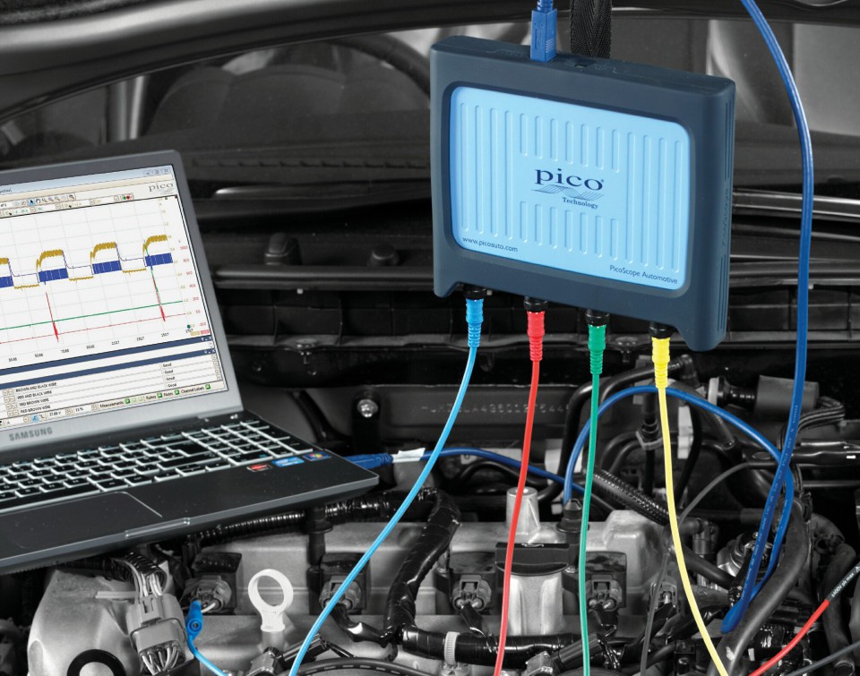 Four Channel PicoScope with a laptop using the premium test leads