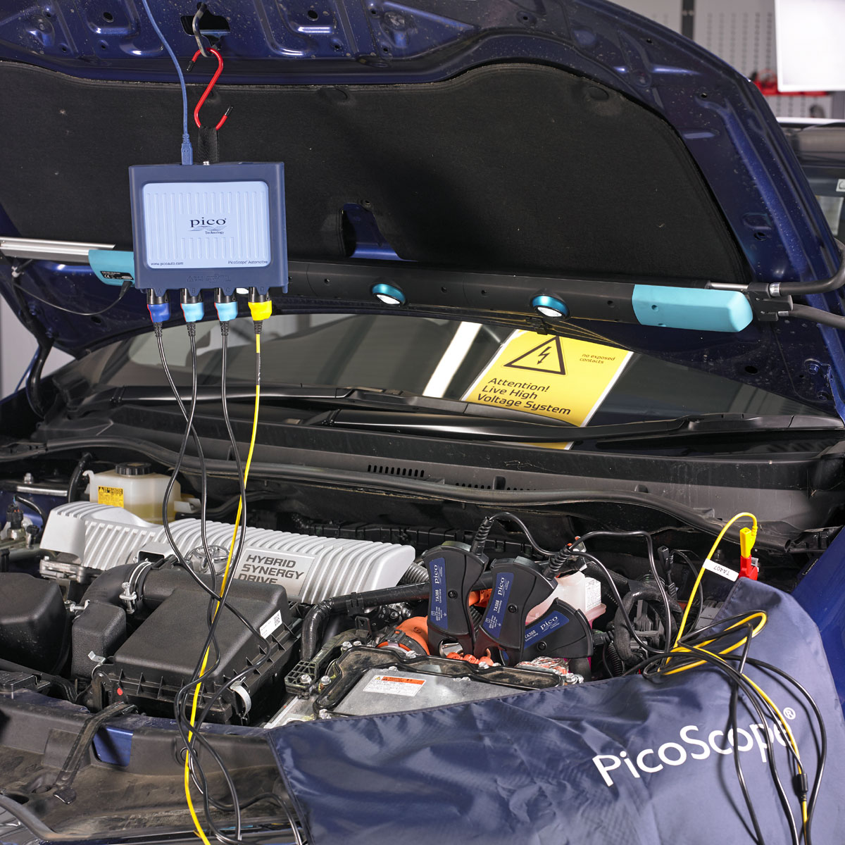 Three Phase Current Measurement in an Electric Vehicle